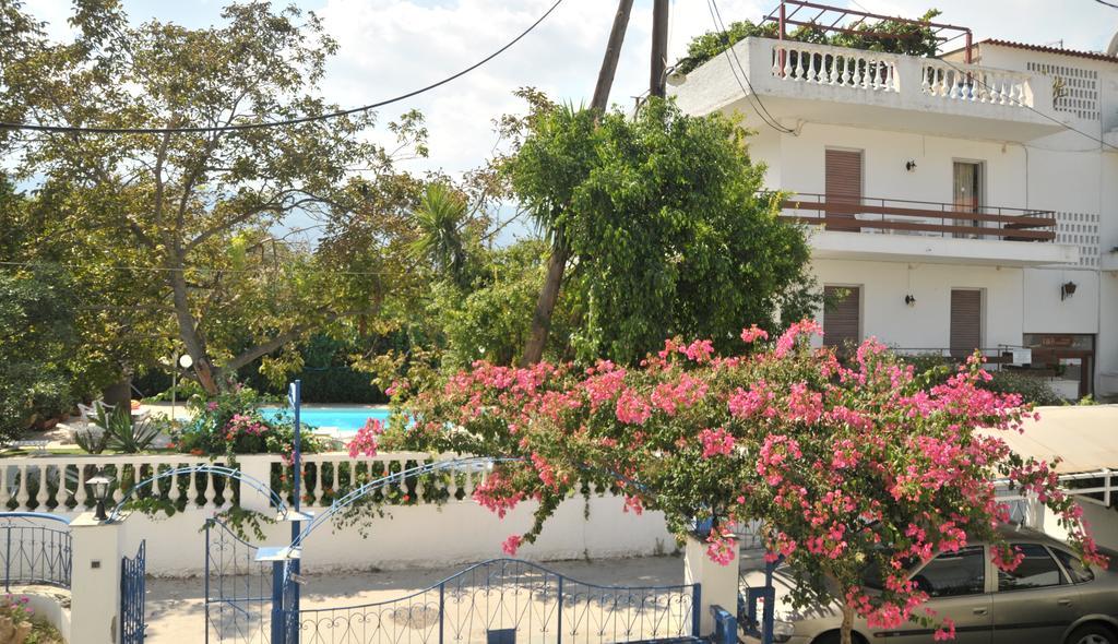 Kaikas Studios & Apartments Poros Town Екстер'єр фото