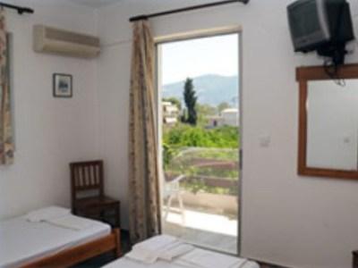 Kaikas Studios & Apartments Poros Town Екстер'єр фото